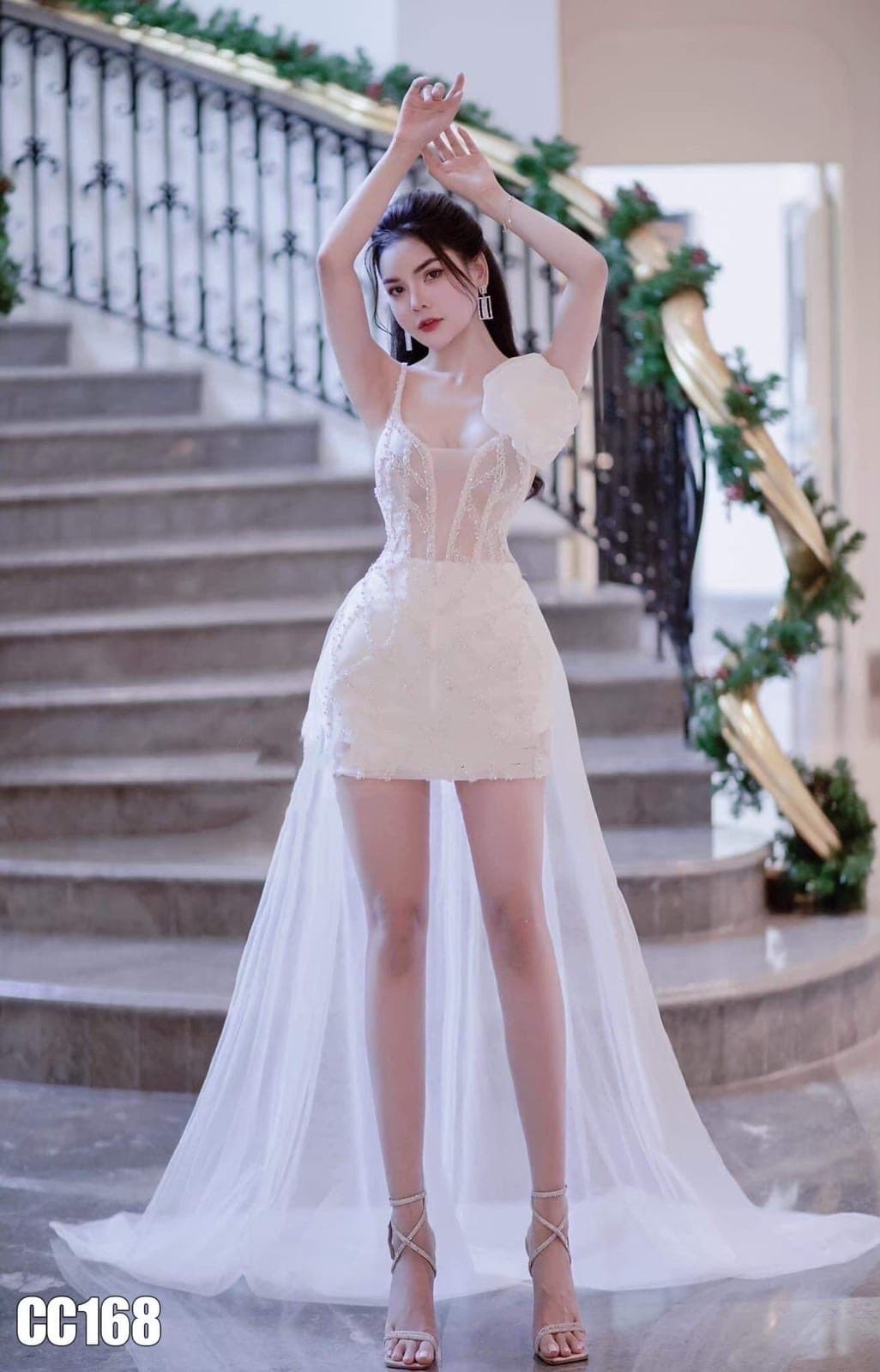 ชุดเจ้าสาว ชุดแต่งงาน แต่งเพชร สีขาว