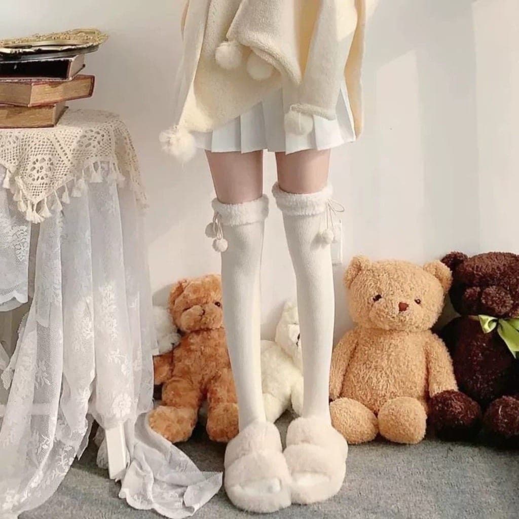 ถุงเท้า ขนแกะ ยาว สีขาว