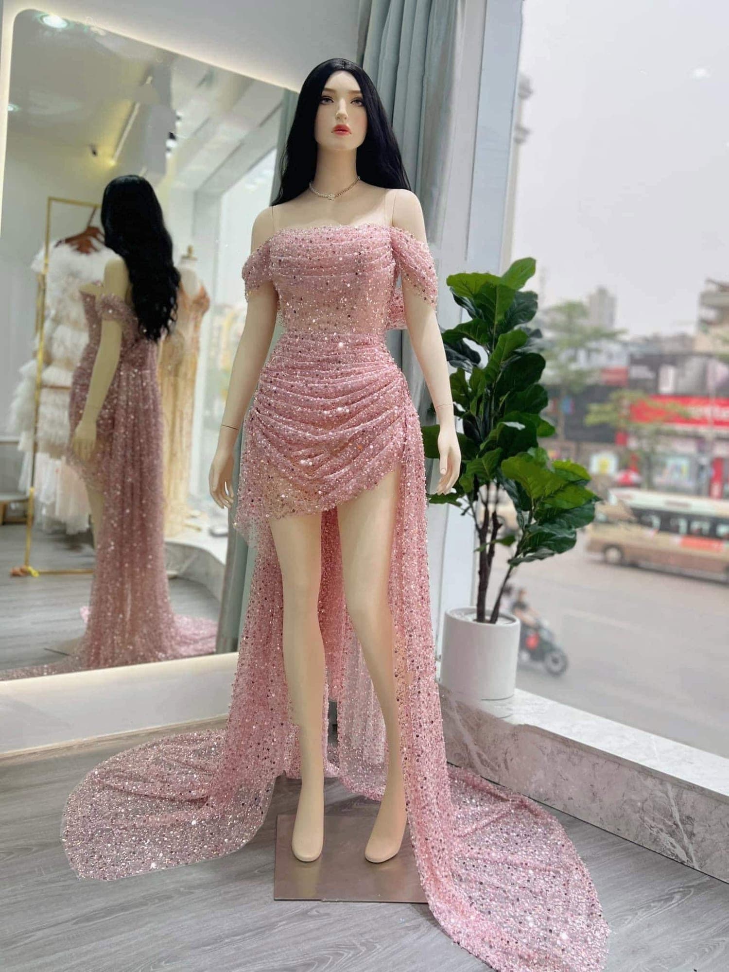 ชุดราตรียาว ปาดไหล่ แต่งกลิตเตอร์ สีชมพู 3025 Size M BKK รูปที่ 6