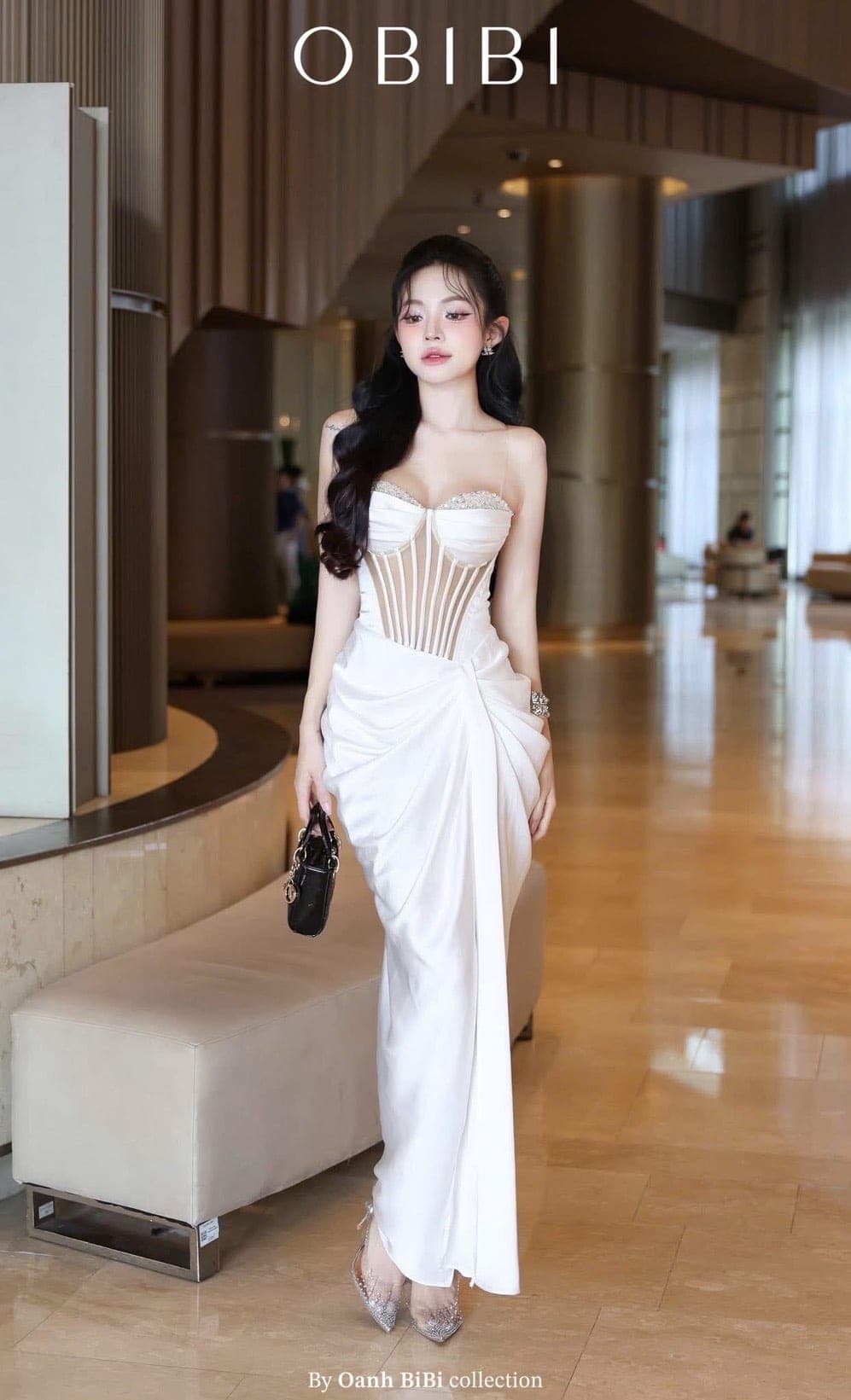 ชุดเดรส ราตรียาว เกาะอก เพรช สีขาว สีทอง สีฟ้า สีแดงไวน์ BRAND OBIBI 3084 Size S-M BKK รูปที่ 2