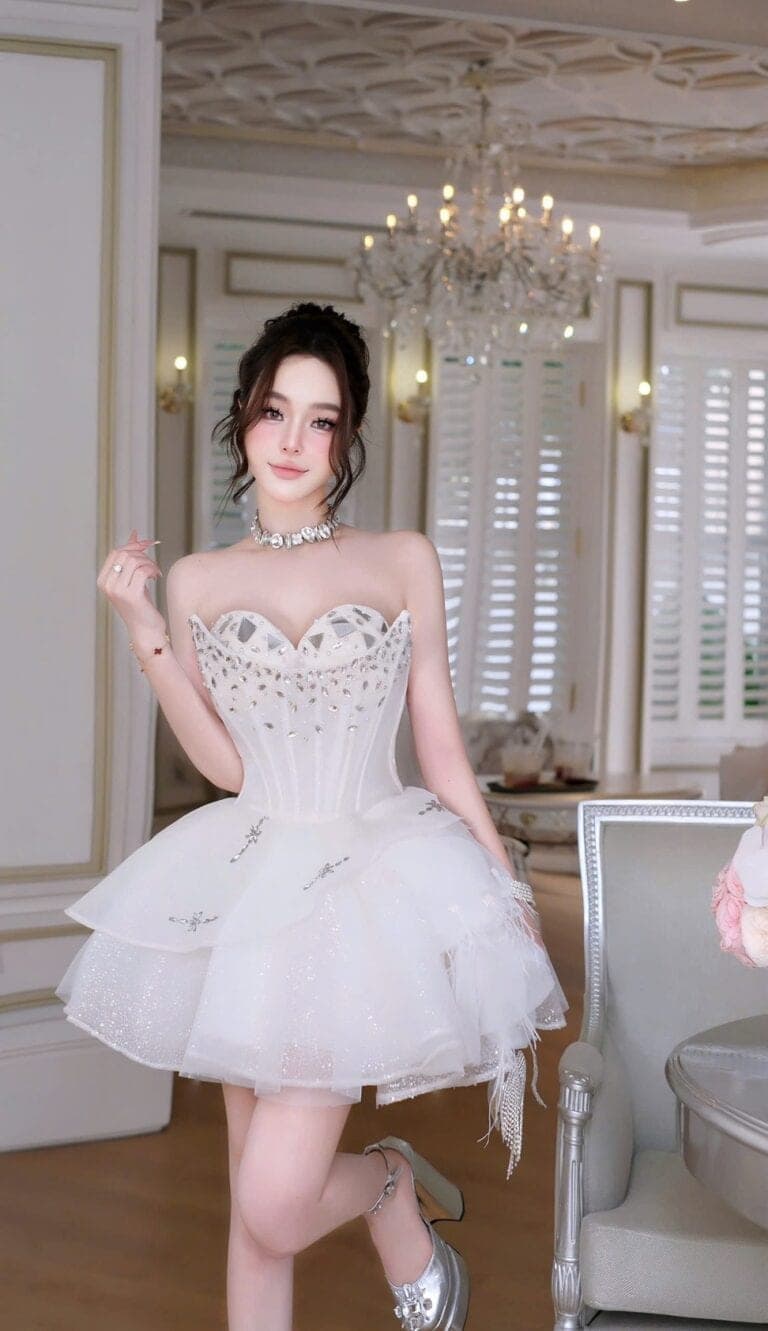 ชุดเดรส เกาะอก แต่งเพชร+กลิตเตอร์ สีขาว Brand HiSo 2239 Size S,M BKK รูปที่ 5