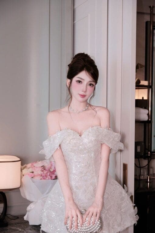 ชุดเดรส ปาดไหล่ แต่งดอก + กลิตเตอร์ BRAND HISO 2332 BKK Size M รูปที่ 2