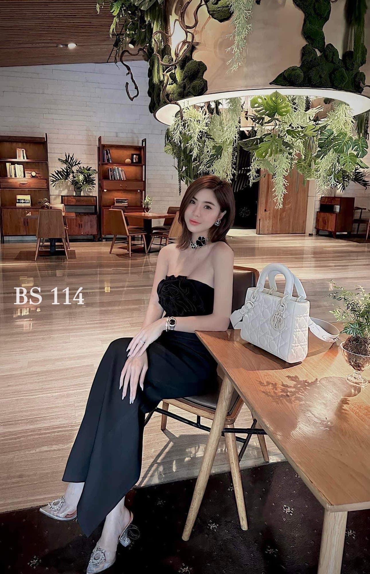 ชุดเซ็ท เกาะอกดอก สีขาว สีดำ Brand เวียดนามแท้ 4015 Size S BKK รูปที่ 2