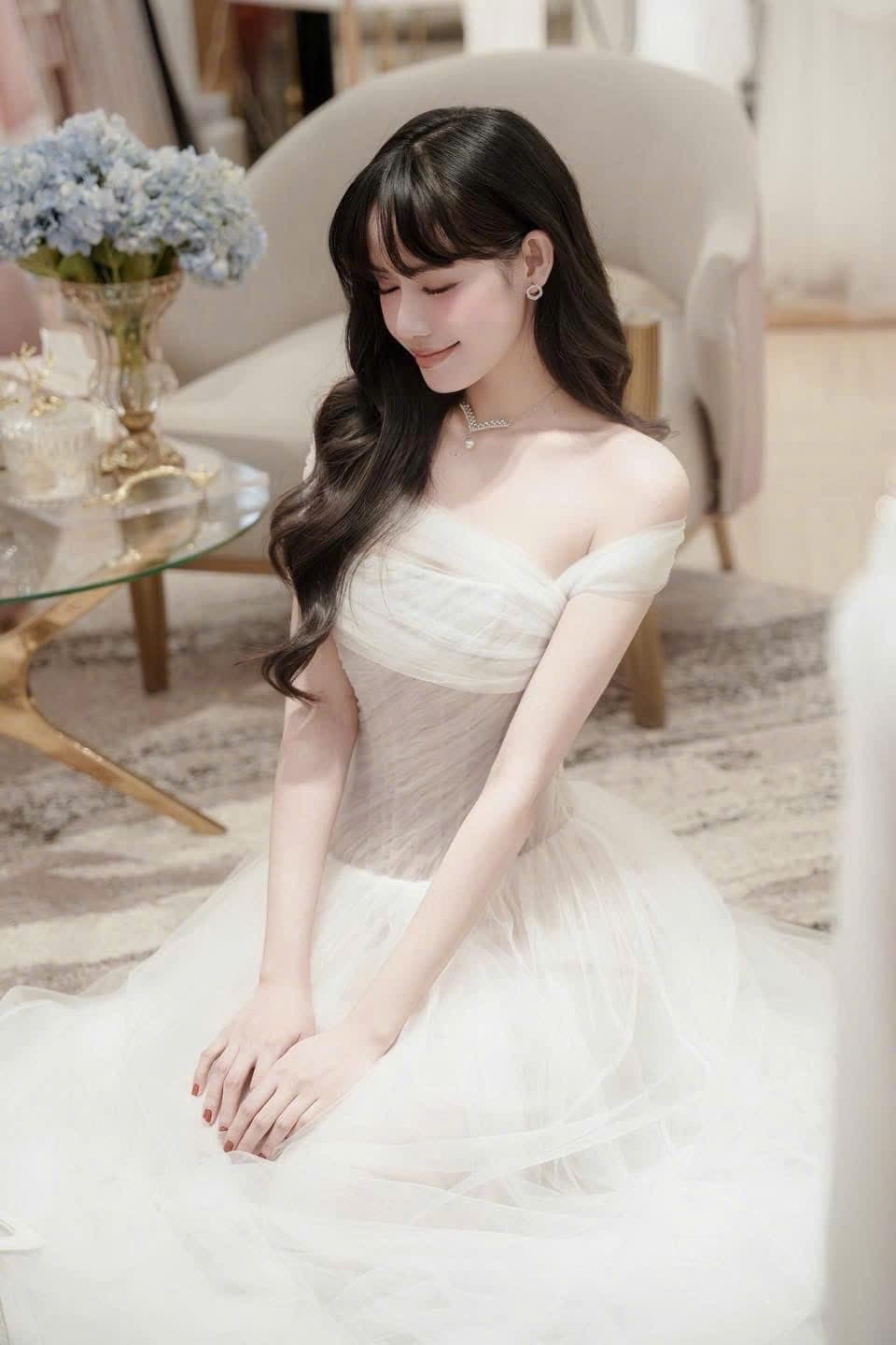 ชุดเดรส ปาดไหล่ สีขาว 3056 Brand HiSo Size FREESIZE BKK รูปที่ 3