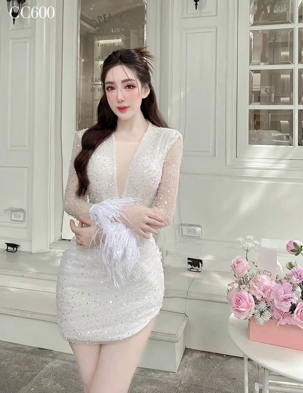 ชุดเดรส กลิตเตอร์ แต่งขน แขนยาว สีขาว 2095 Size XXL BKK รูปที่ 2
