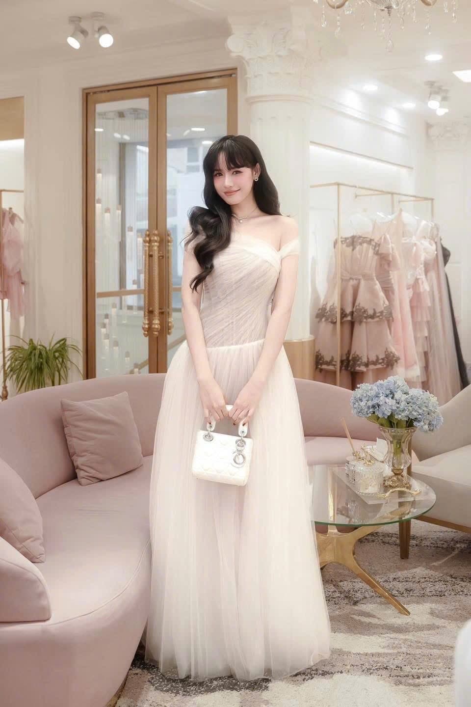 ชุดเดรส ปาดไหล่ สีขาว 3056 Brand HiSo Size FREESIZE BKK รูปที่ 4