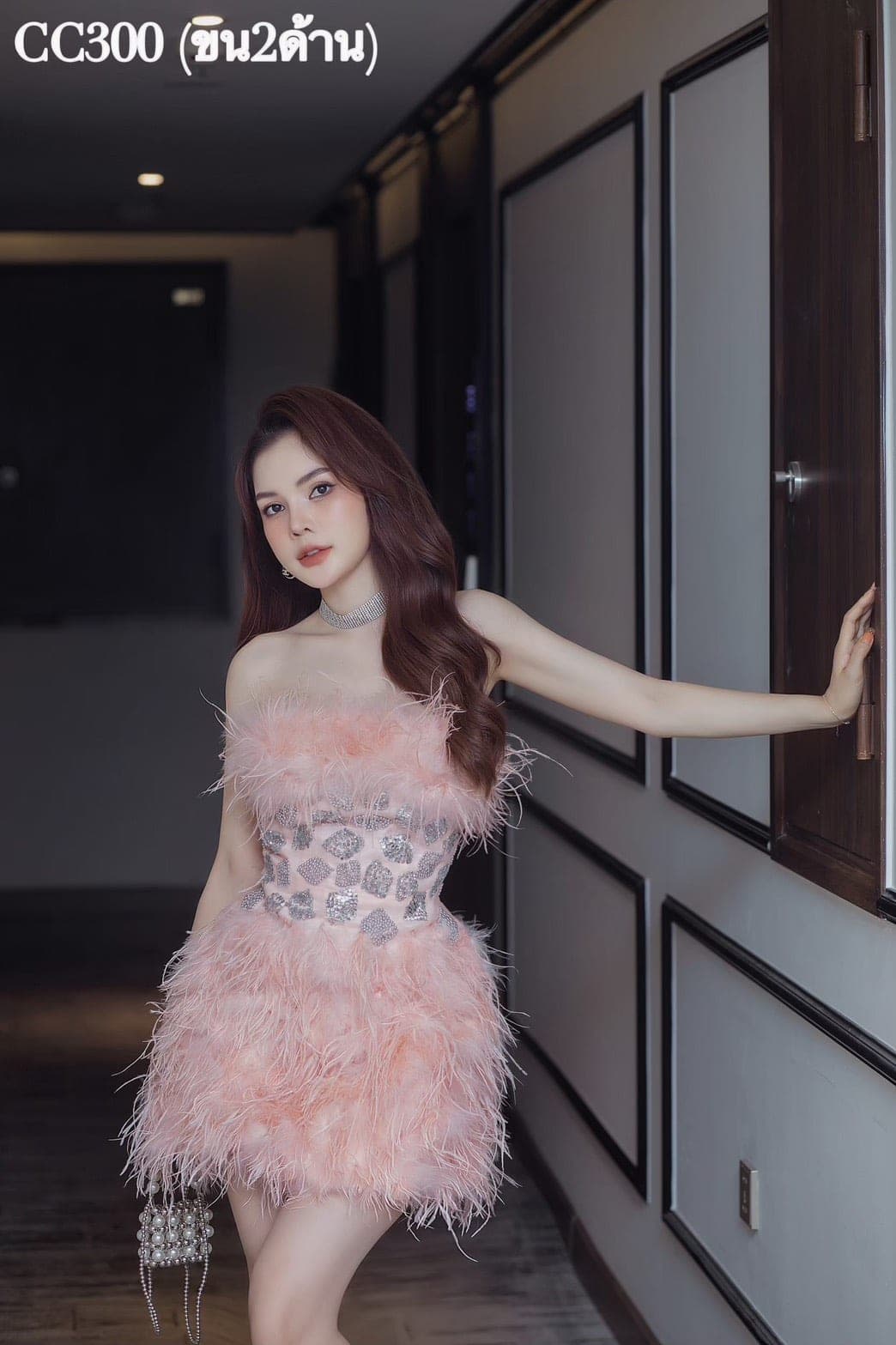 ชุดเดรส เกาะอก แต่งเพชร+ขน สีชมพู 2076 Size S BKK รูปที่ 2