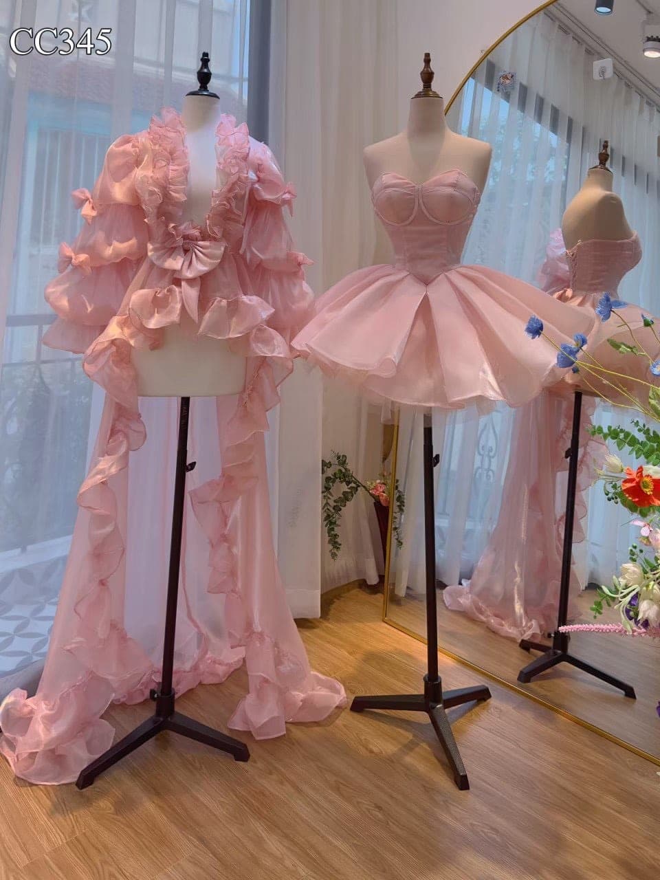 ชุดเดรส เกาะอก+ผ้าคลุม หางยาว สีชมพู 2077 Size M BKK รูปที่ 1