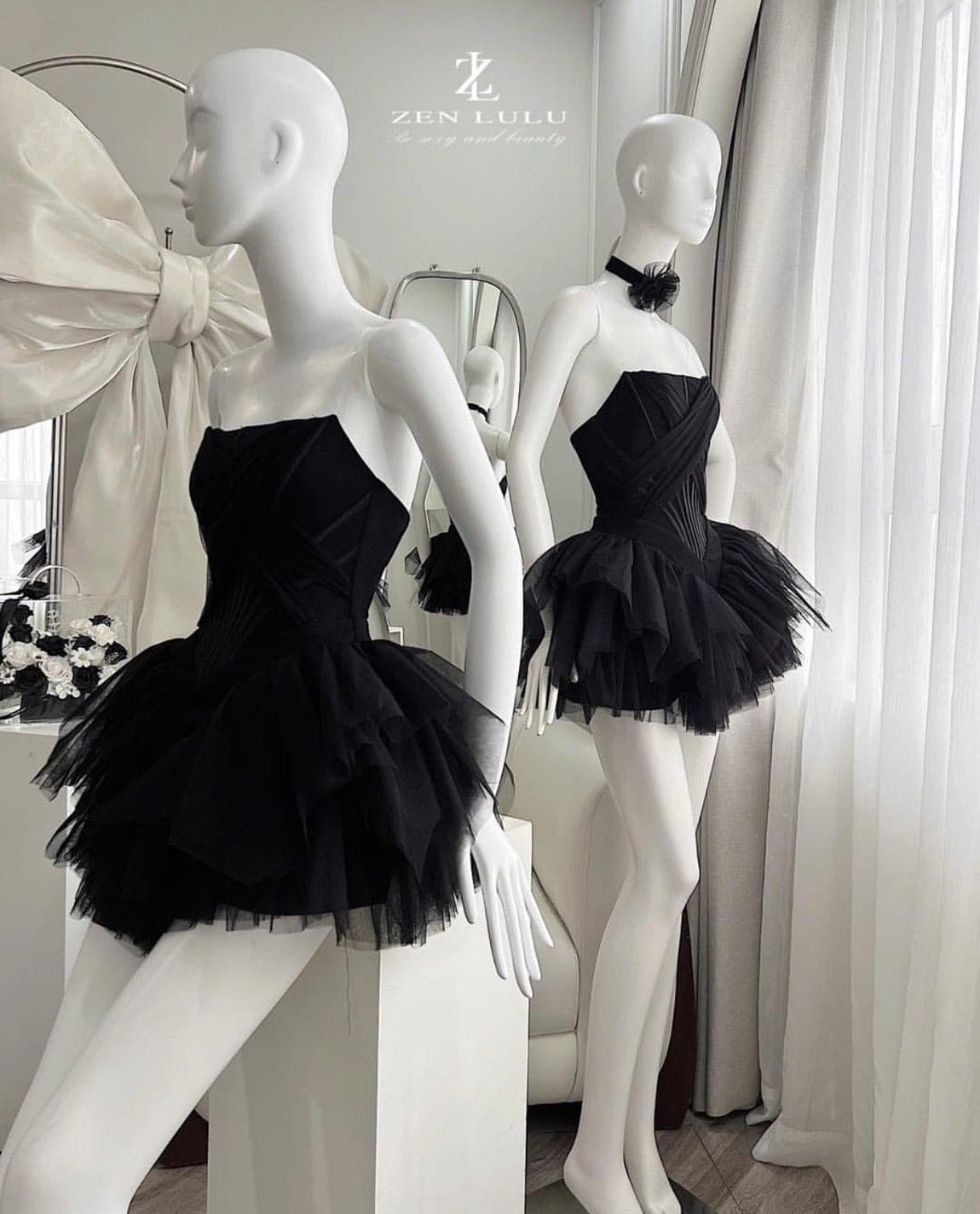 ชุดเดรส เกาะอก กระโปรงฟู ดอกที่คอ สีดำ สีชมพู ZEN LULU 2177 SIZE S-M BKK รูปที่ 1