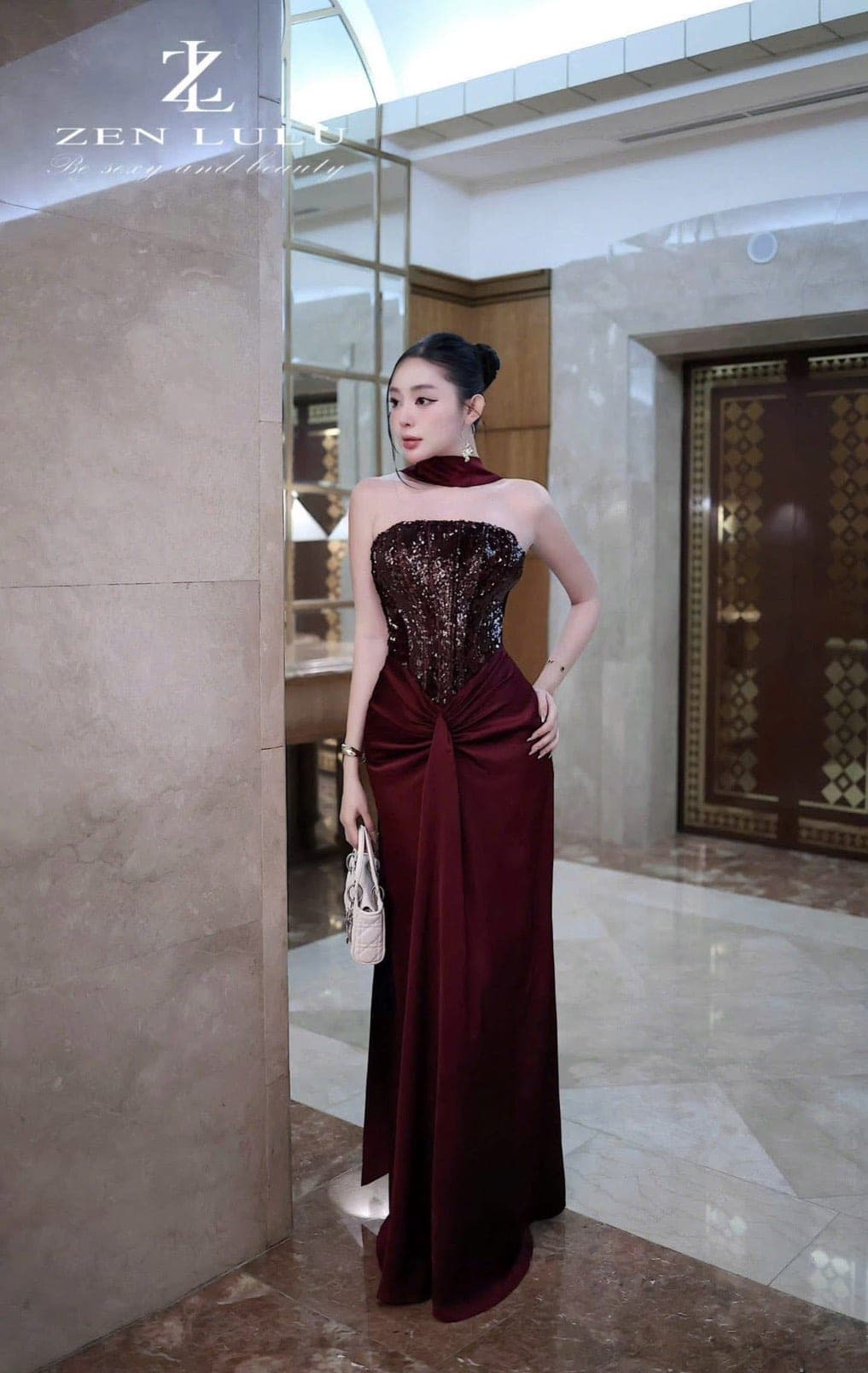 ชุดเดรส ราตรียาว เกาะอก แต่งกลิตเตอร์ สีแดงไวน์ BRAND ZEN LULU 3088 Size M BKK