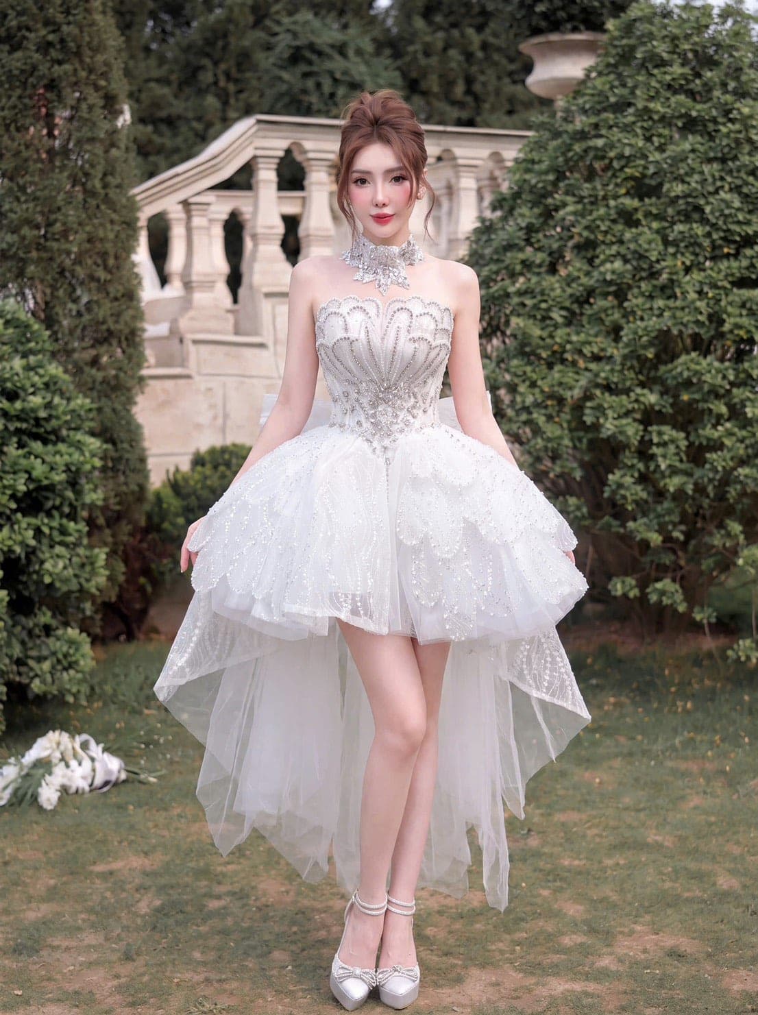 ชุดเดรส หาง แต่งกลิตเตอร์ + เพชร คล้องคอ สีขาว BRAND HISO 2323BKK Size M รูปที่ 3