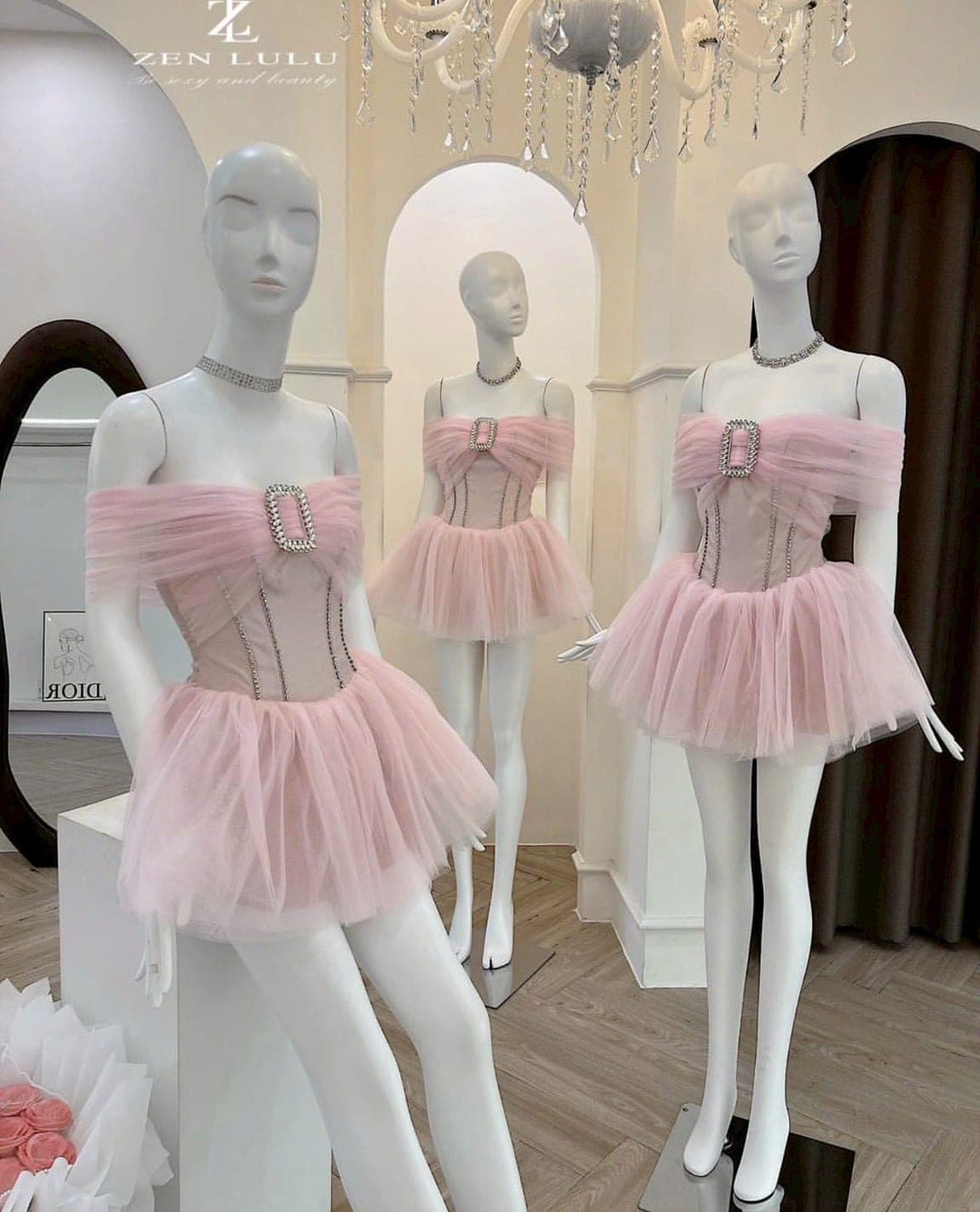 ชุดเดรส ปาดไหล่ แต่งเพรช  สีดำ ZEN LULU 2191 SIZE S-M BKK รูปที่ 3