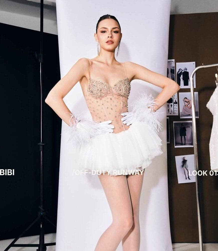 ชุดเดรส สายเดี่ยว แต่งเพรช สีขาว BRAND OBIBI 2275 BKK SIZE S-M รูปที่ 1