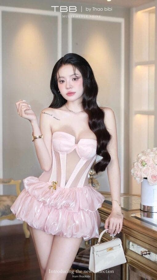 ชุดเดรส เกาะอก แต่งเพชร สีดำ สีชมพู  BRAND THAOBIBI 2214 Size M BKK รูปที่ 4