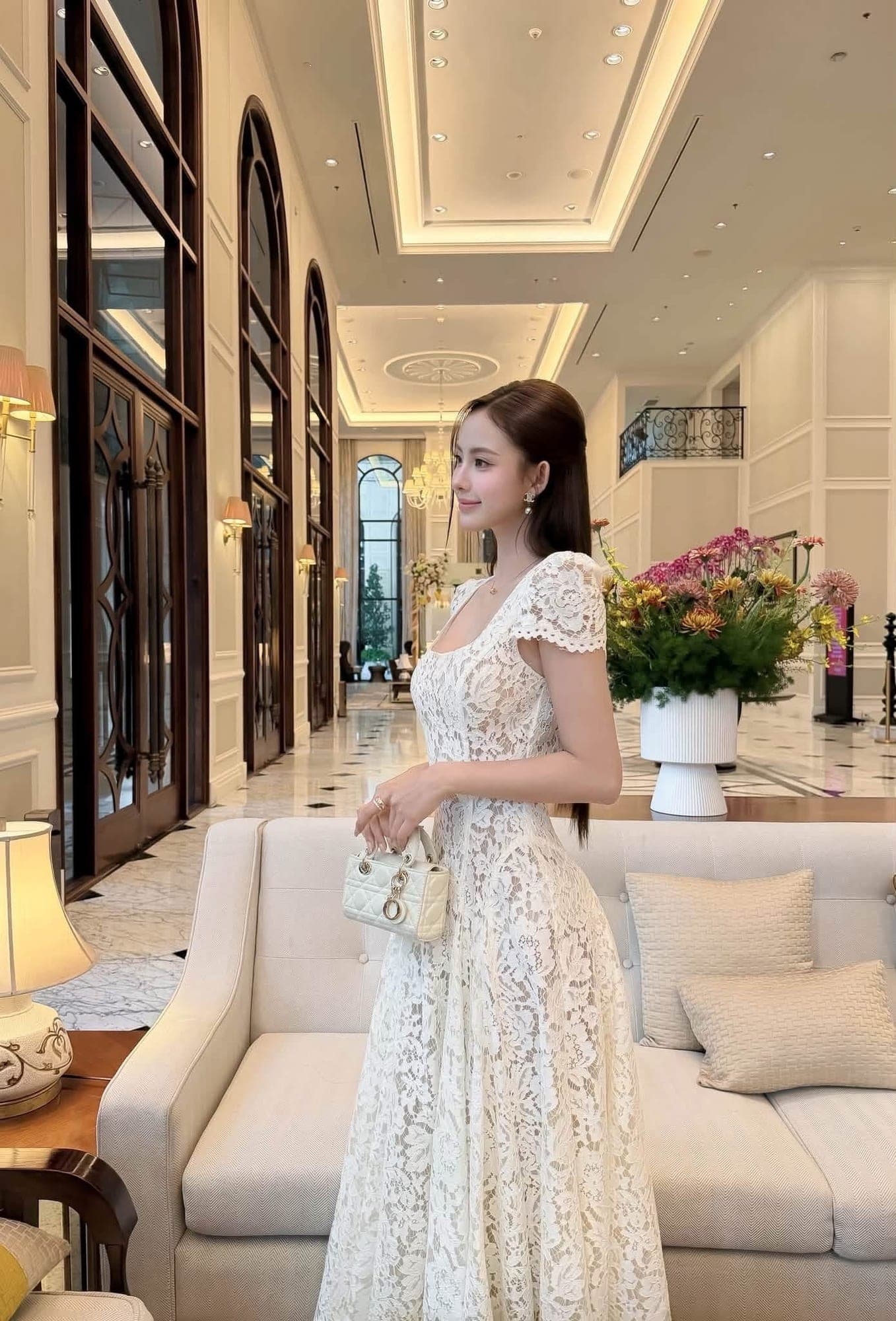 ชุดเดรสยาว ราตรี ลูกไม้ สีขาว BRAND TRANALI 2313 BKK SIZE M รูปที่ 3