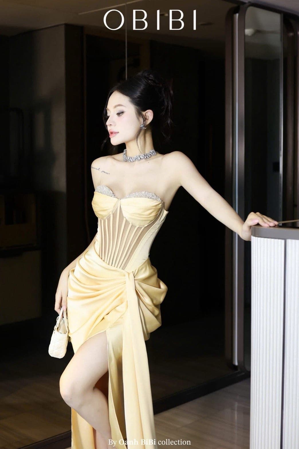 ชุดเดรส ราตรียาว เกาะอก เพรช สีขาว สีทอง สีฟ้า สีแดงไวน์ BRAND OBIBI 3084 Size S-M BKK รูปที่ 7