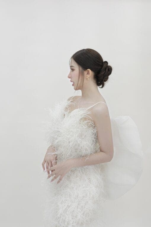 ชุดเดรส สายเดี่ยว ขนนก แต่งโบว์ สีขาว 2122 Size M BKK รูปที่ 3
