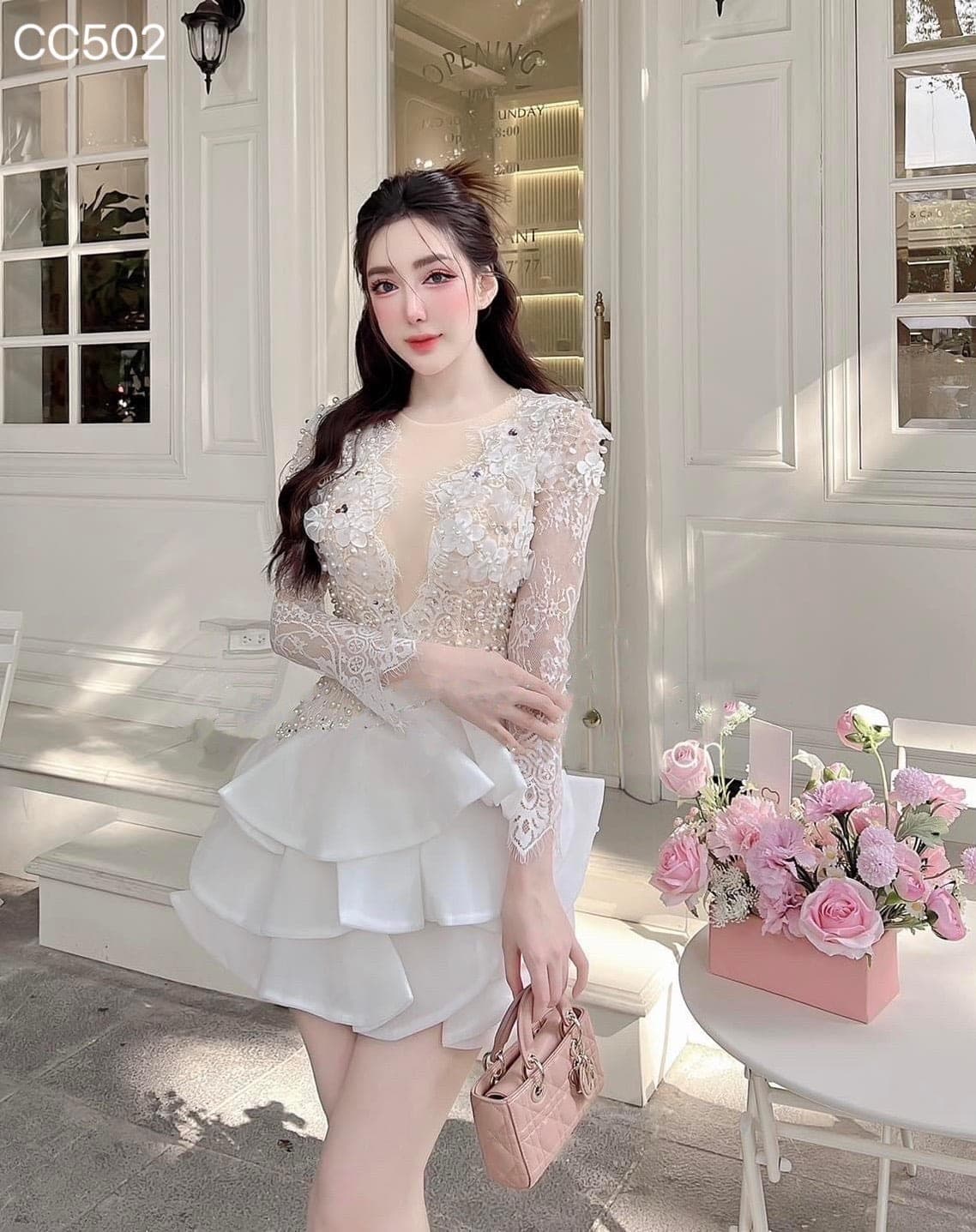 ชุดเดรส ซีทรู แต่งดอก สีขาว-ครีม 2089 BKK Size XXL รูปที่ 2