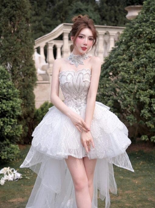 ชุดเดรส หาง แต่งกลิตเตอร์ + เพชร คล้องคอ สีขาว BRAND HISO 2323BKK Size M รูปที่ 4