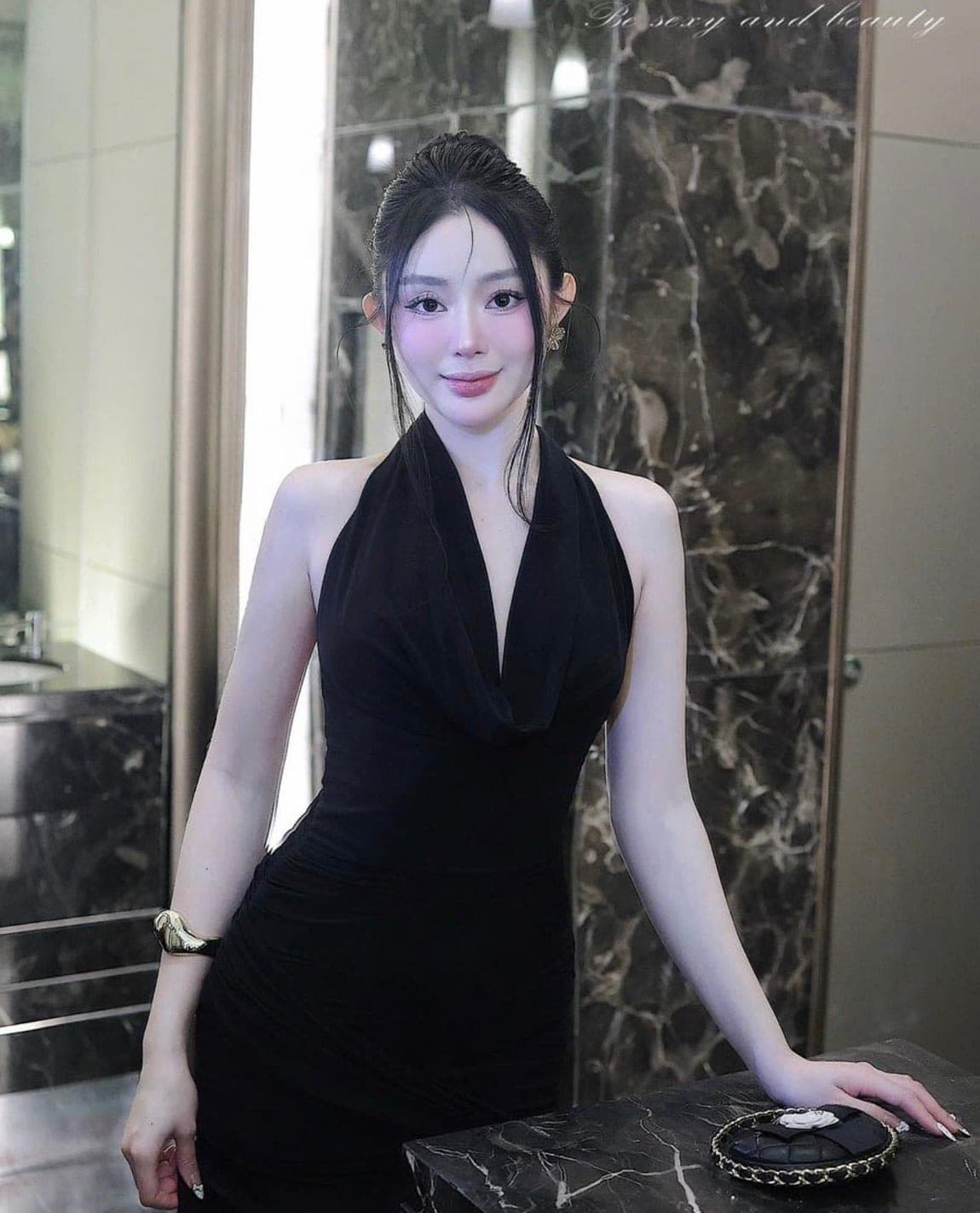 ชุดเดรส-ราตรี คล้องคอ เว้าหลัง สีดำ  ZEN LULU 2226 SIZE S-M BKK รูปที่ 2