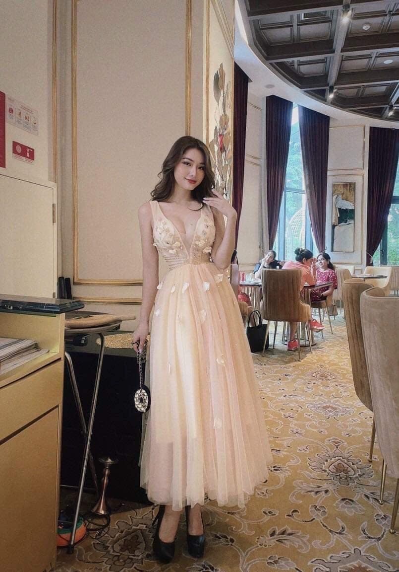 ชุดเดรส ราตรี สีครีม Brand HiSo 3063 Size S-M BKK รูปที่ 2